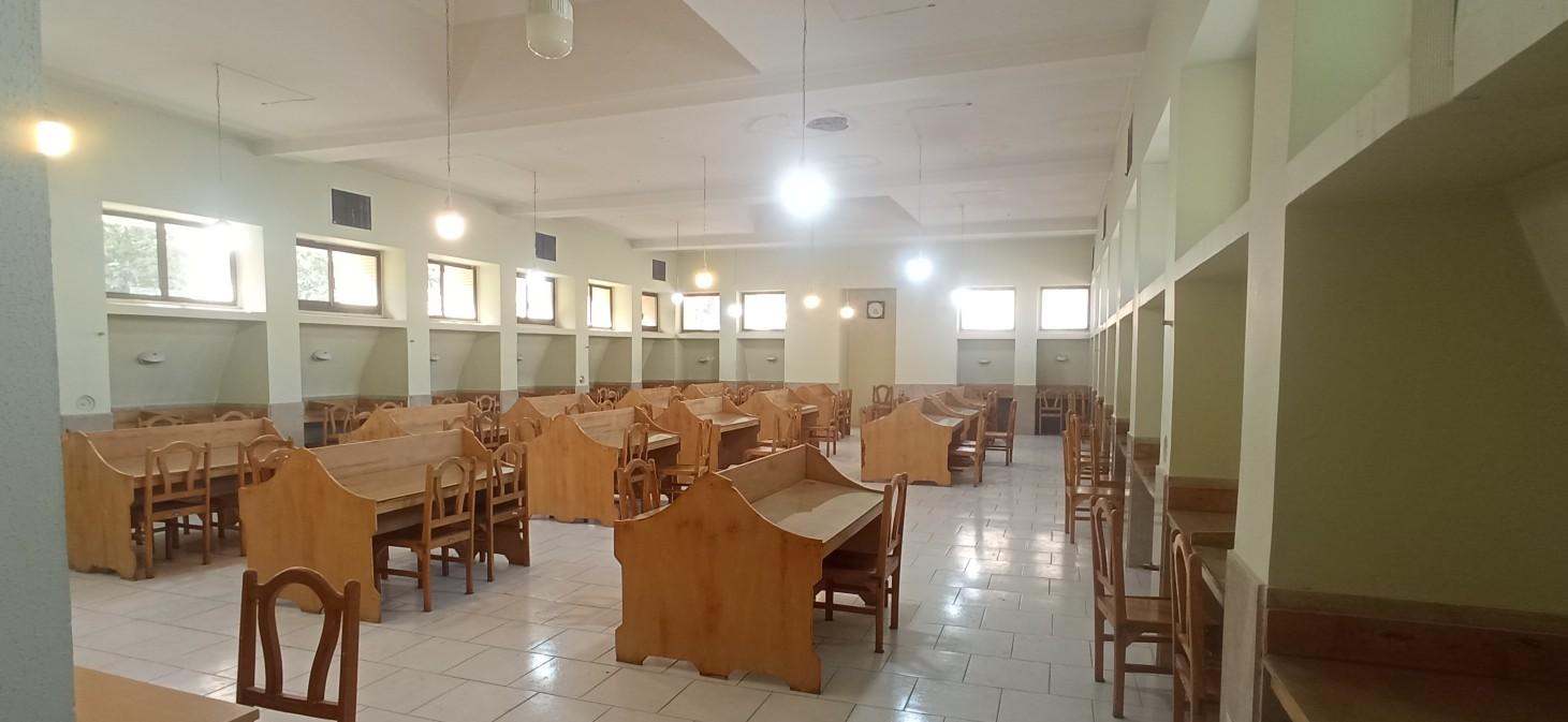 عکس کتابخانه و سالن مطالعه آقانور
