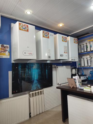 عکس پکیج اسپیلت و تصفیه آب آدریان اطلس