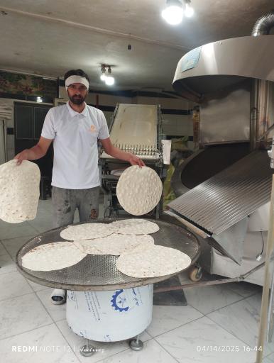 عکس نانوایی تافتون 