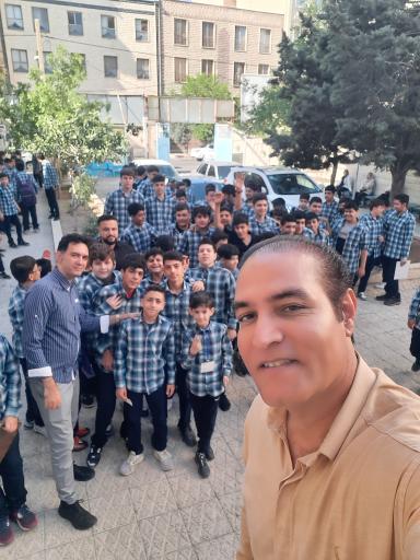 عکس دبیرستان غیردولتی صدردانش 