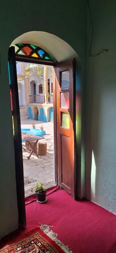 عکس خانه موتمن الاطبا