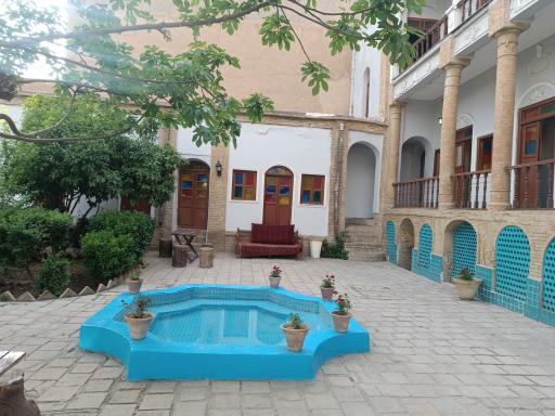 عکس خانه موتمن الاطبا