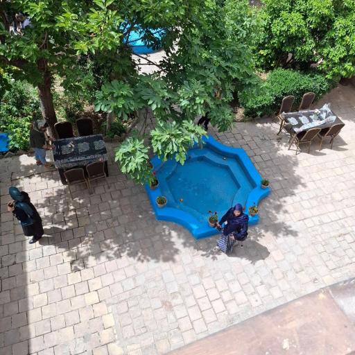 خانه موتمن الاطبا