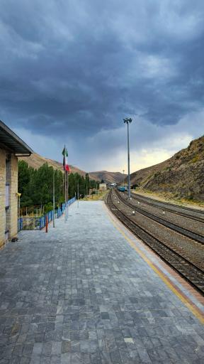 عکس ایستگاه راه آهن رازی