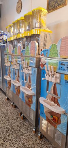 عکس فروشگاه دستگاه های بستنی شریعتمداری