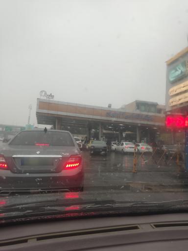 عکس پمپ بنزین جناح ۱۳۲