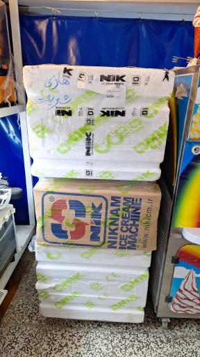 عکس فروشگاه دستگاه های بستنی شریعتمداری