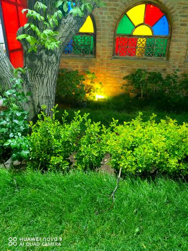 عکس سفره خانه سنتی باغ طوبی