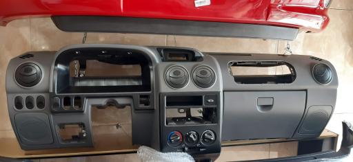 عکس فروشگاه قطعات خودرو کارن