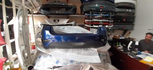 عکس فروشگاه قطعات خودرو کارن