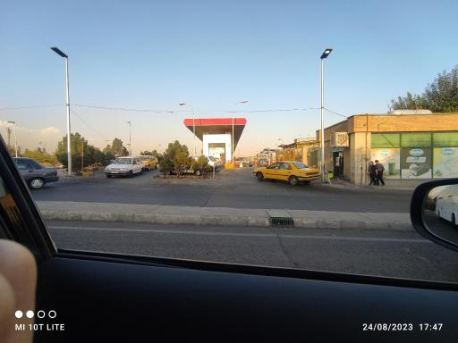 عکس پمپ بنزین جناح ۱۳۲