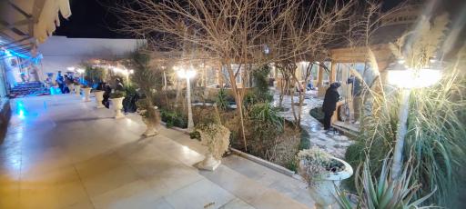 عکس باغ رستوران نقش جهان