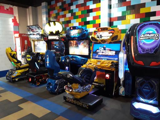 عکس شهربازی قلعه شادی (شعبه تورک مال)