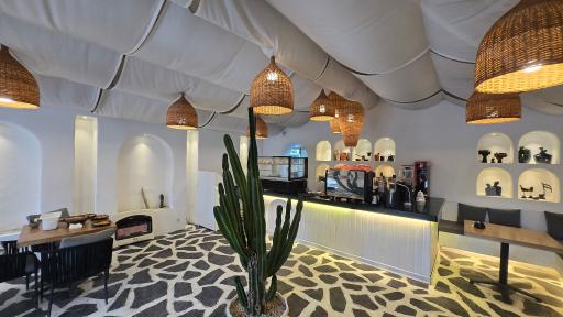 عکس کافی شاپ و رستوران بام دریا