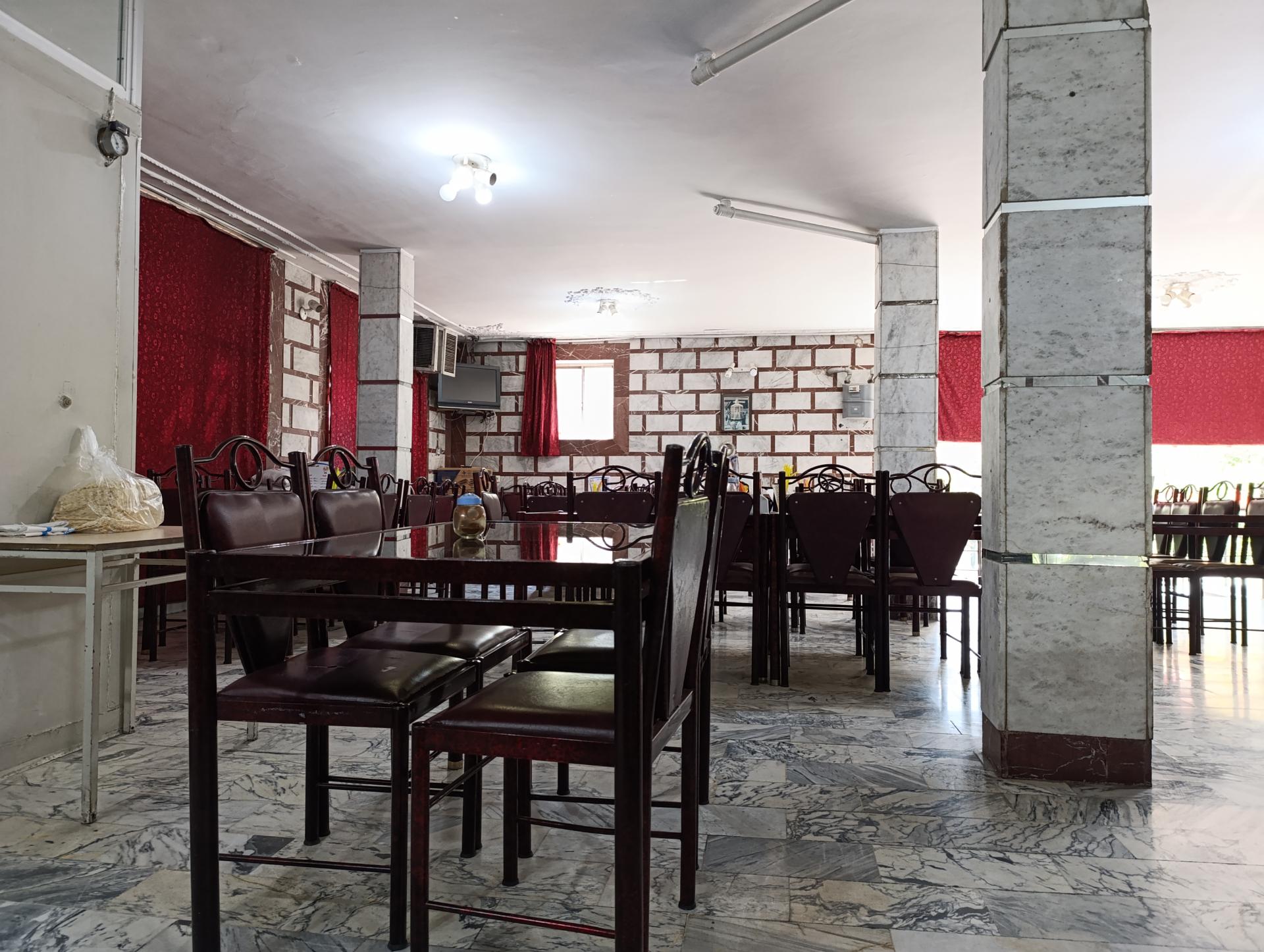 عکس رستوران نایب حسین