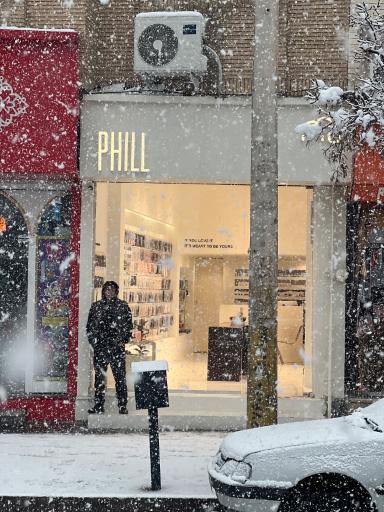 عکس phill case