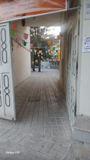 عکس خانه فرهنگ وردآورد و کتابخانه استاد معین