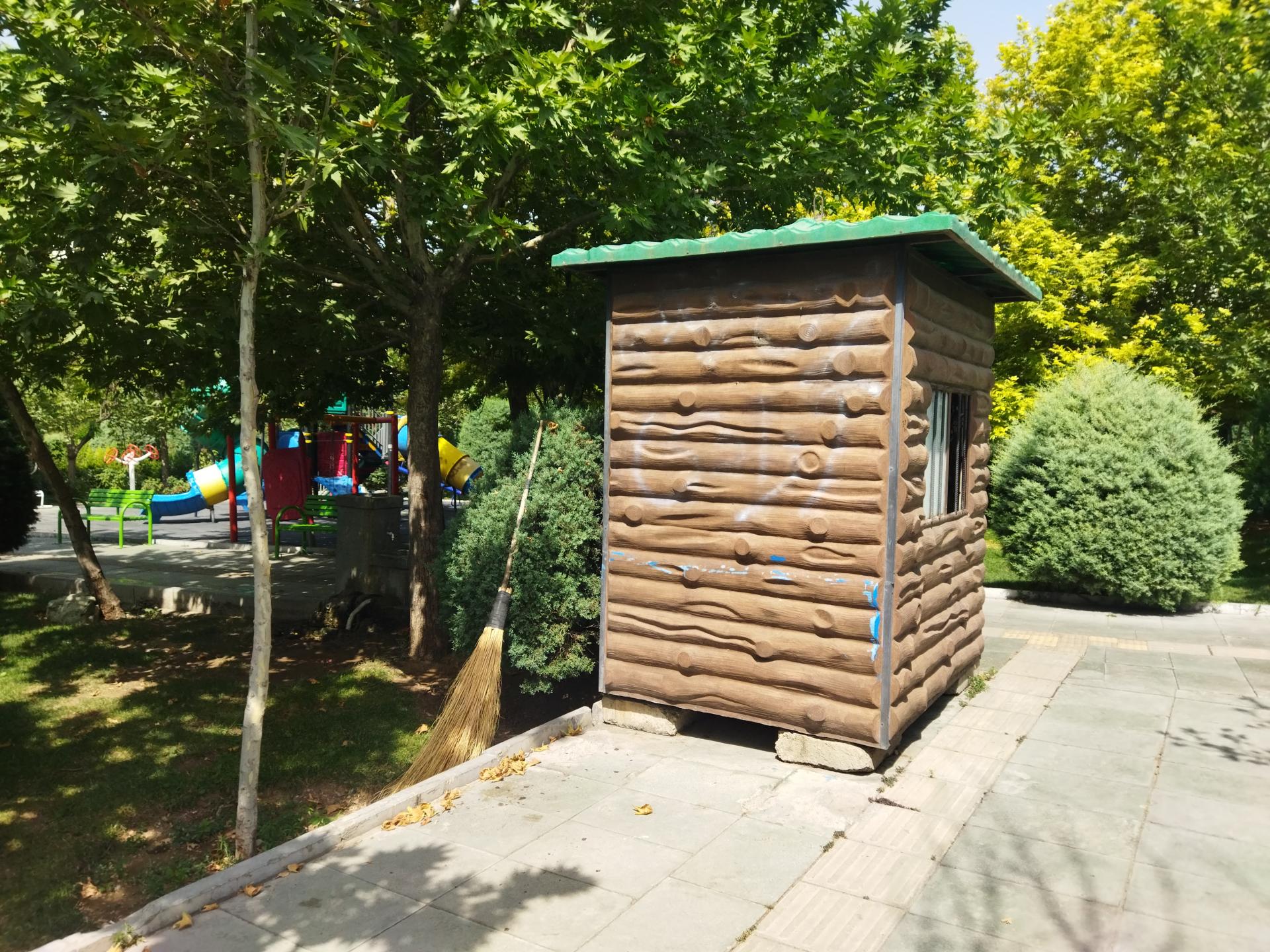 عکس نگهبانی بوستان 22بهمن