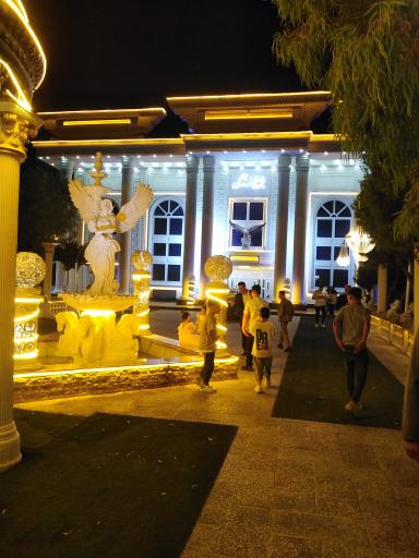 عکس تالار پذیرایی باغ زندگی