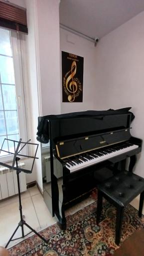 عکس آموزشگاه موسیقی تِنور