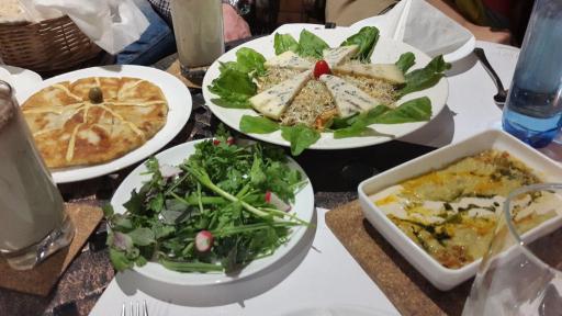 عکس کافه رستوران گیاهی مادولانژ