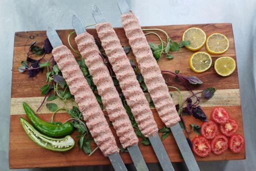 عکس کبابی دایی رضا و پسران