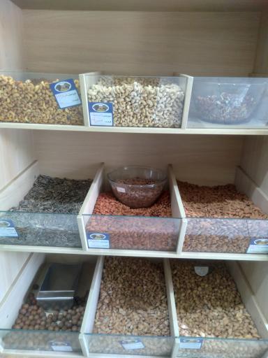 آجیل و خشکبار ممقانی 