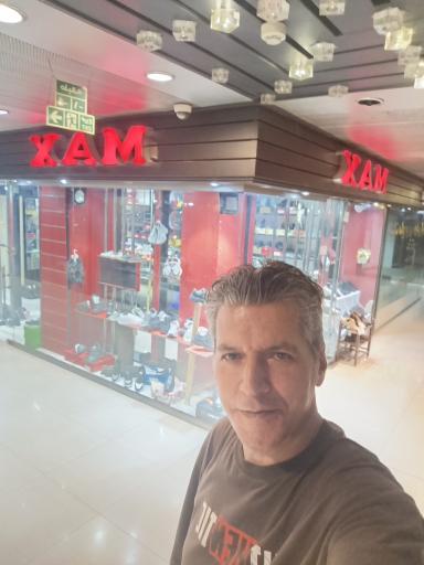 عکس مرکز خرید خورشید