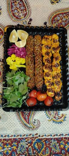 عکس رستوران خوشبختی