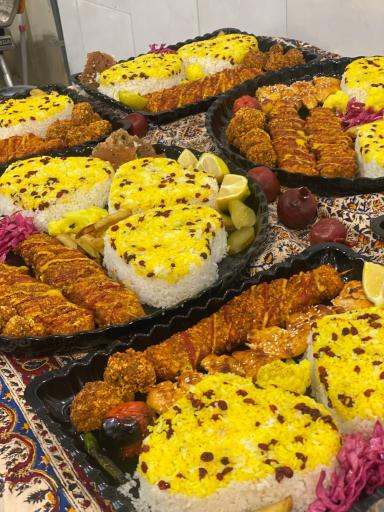 عکس رستوران خوشبختی