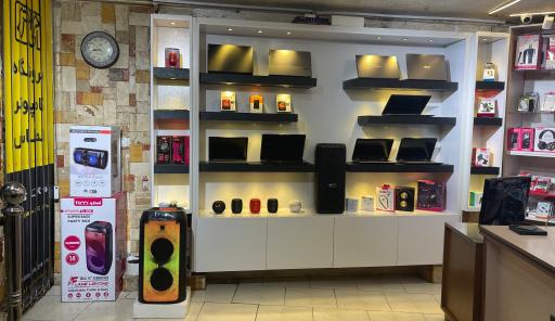 عکس خدمات کامپیوتری الماس