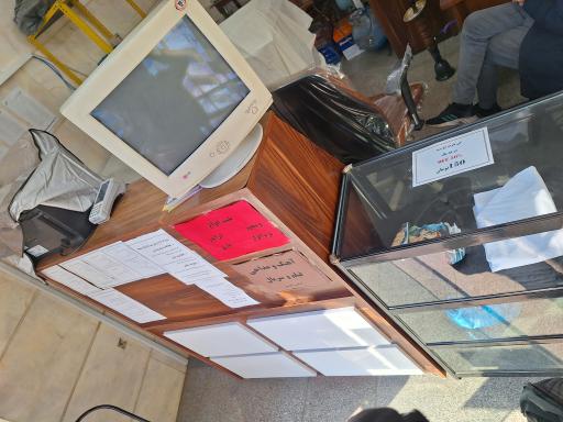 عکس کافی نت و خدمات کامپیوتری آینده