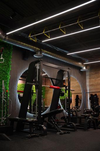 عکس باشگاه ورزشی ام جی 