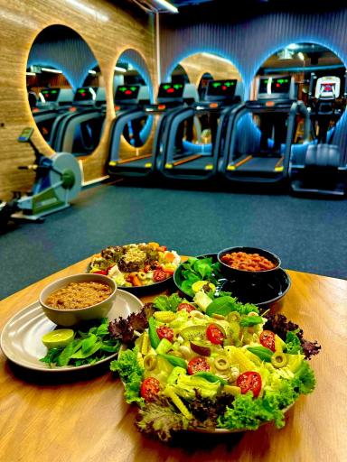 عکس باشگاه ورزشی ام جی 