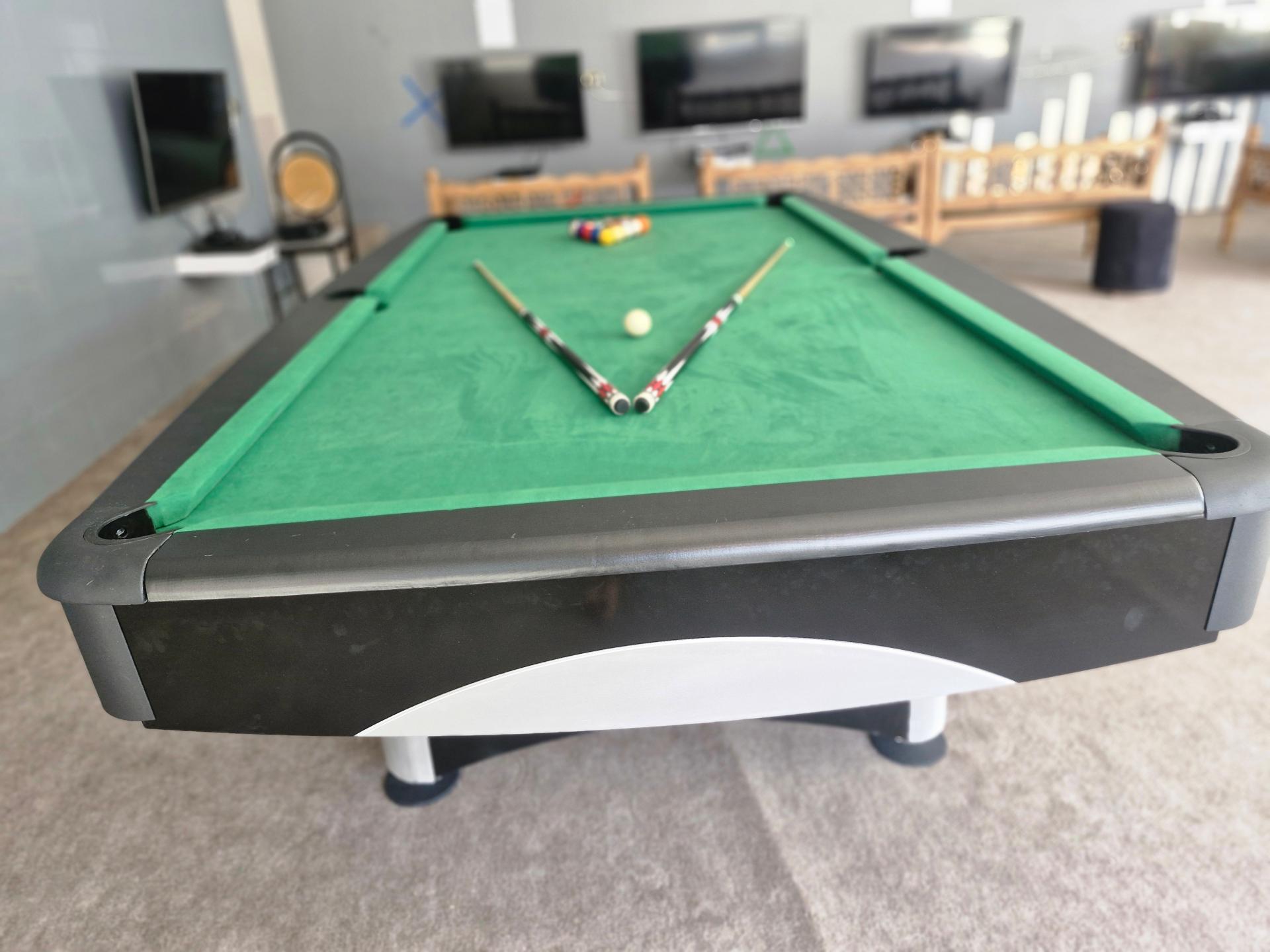 عکس بیلیارد فونیکس