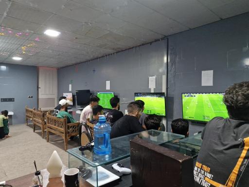 عکس بیلیارد فونیکس