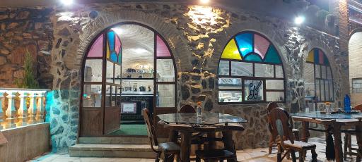 عکس باغ رستوران قلعه وداغ