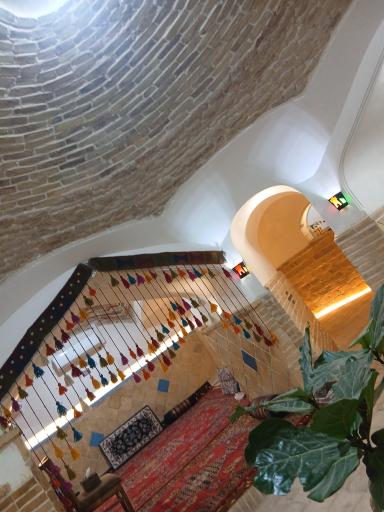 عکس باغ رستوران قلعه وداغ