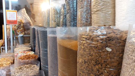 عکس عطاری و خشکبار ممتاز امیران (دلجو)