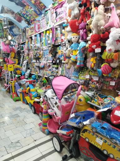 عکس مرکز خرید بزرگ ثامن