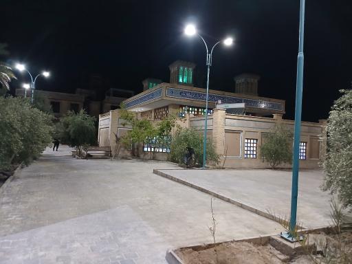 عکس مجتمع خدمات رفاهی باغ ایرانی