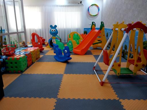 عکس کودکستان غیر دولتی مهرگان