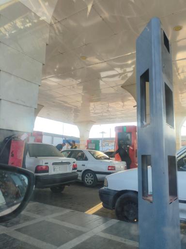 عکس پمپ بنزین پرسیران