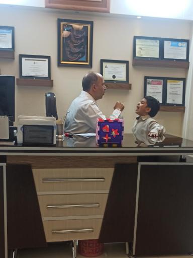 عکس گفتاردرمانی مشهد دکتر طیرانی نیک نژاد