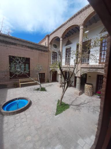 عکس خانه پردلی (موزه لباس و منسوجات بیرجند)