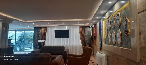 عکس هتل طلاییه