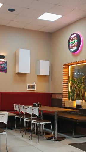 عکس فست فود خانم جویا