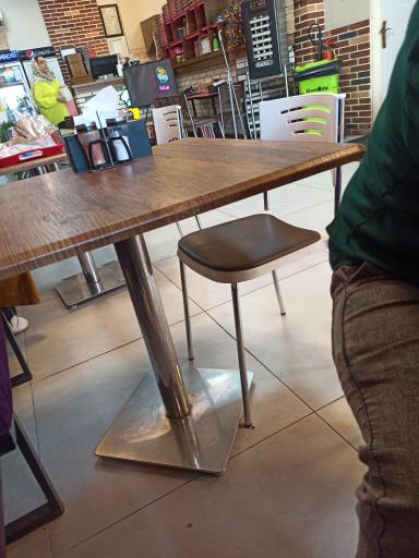 عکس فست فود خانم جویا