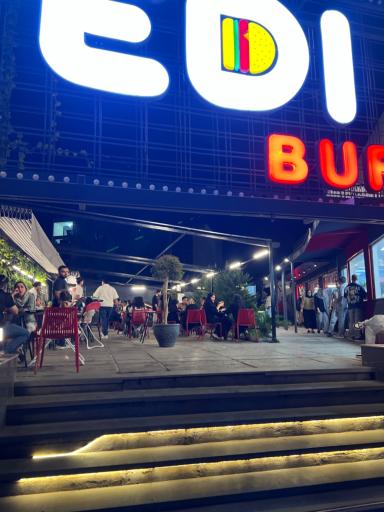 عکس ادی برگر