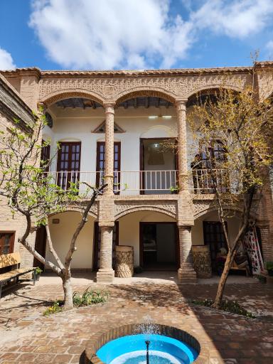 عکس خانه پردلی (موزه لباس و منسوجات بیرجند)